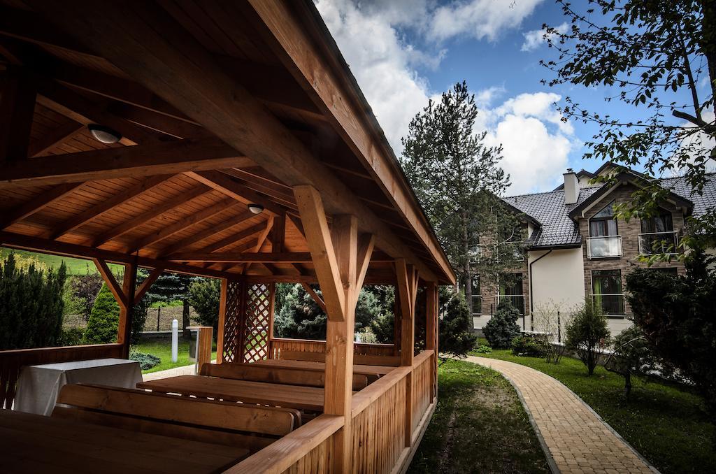 Hotel Olivia Medical Spa Skomielna Czarna Exterior photo